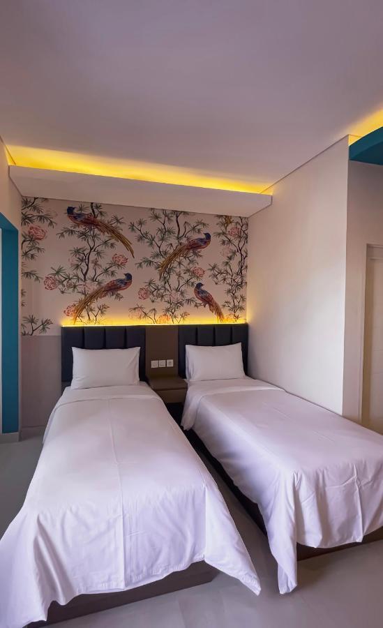 Aj Boutique Hotel ジョグジャカルタ エクステリア 写真