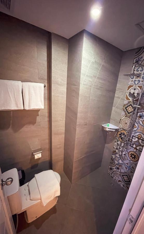 Aj Boutique Hotel ジョグジャカルタ エクステリア 写真