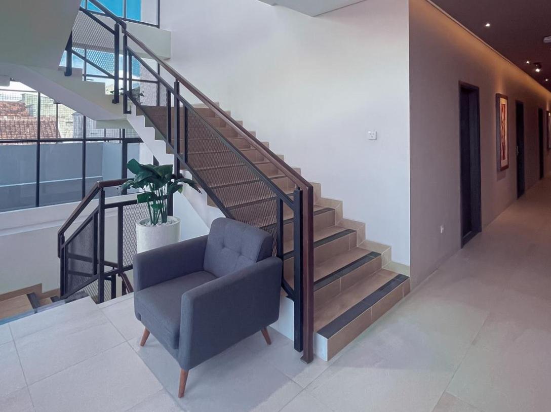 Aj Boutique Hotel ジョグジャカルタ エクステリア 写真