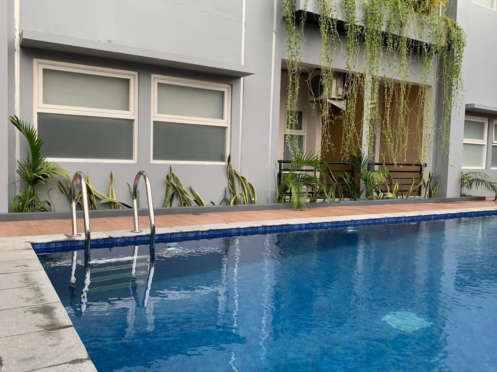 Aj Boutique Hotel ジョグジャカルタ エクステリア 写真